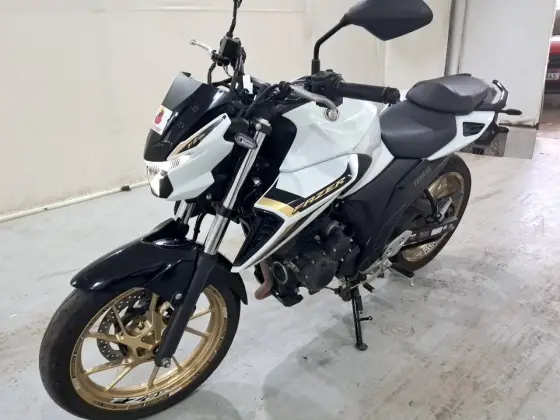 YAMAHA FZ25 FAZER CONNECTED ABS 