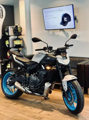 YAMAHA MT-07 CONNECTED ABS YAMAHA MT-07 CONNECTED ABS
