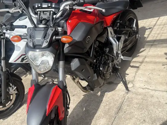 YAMAHA-MT-07 YAMAHA-MT-07-2015
