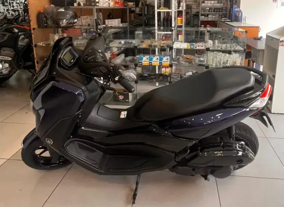 YAMAHA NMAX 160 ABS 