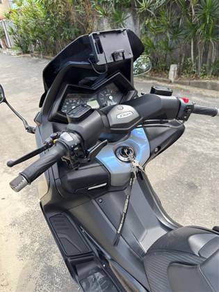 YAMAHA TMAX 