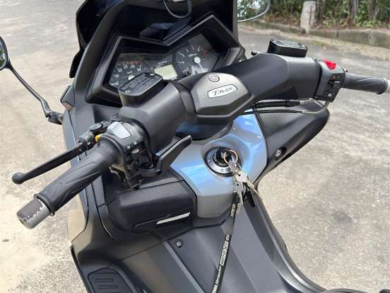 YAMAHA-TMAX YAMAHA-TMAX-2015