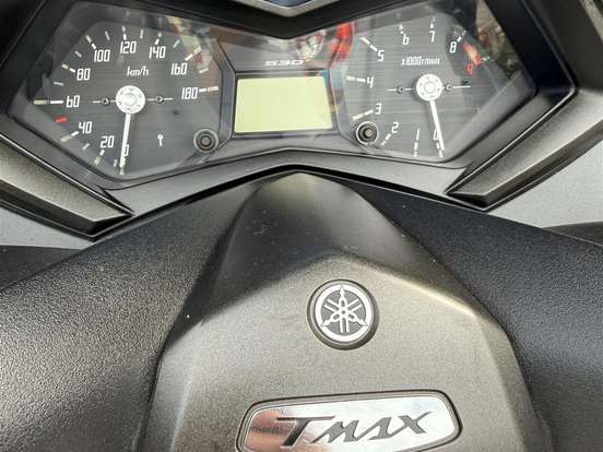 YAMAHA-TMAX YAMAHA-TMAX-2015
