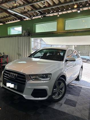 AUDI Q3 2.0 TFSI AMBIENTE QUATTRO 4P GASOLINA S TRONIC