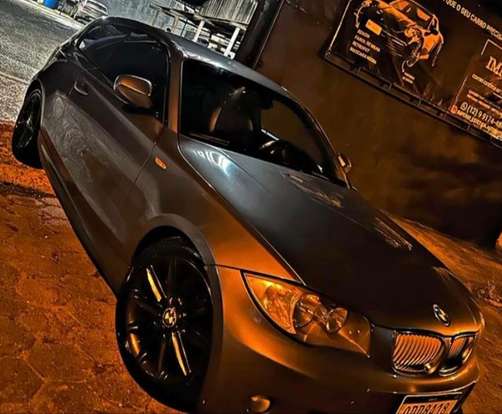BMW-118i-2012