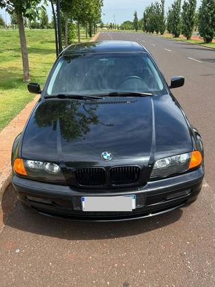 BMW 323i 2.5 TOP COMFORT SEDAN 24V GASOLINA 4P AUTOMÁTICO