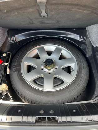 BMW-323i-2000