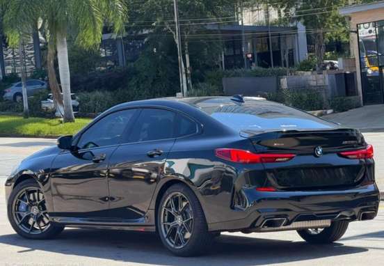BMW-M 235i-2022