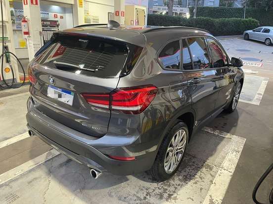 BMW-X1-2021