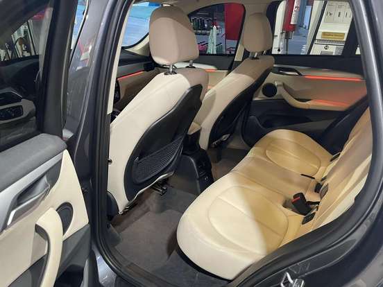 BMW-X1-2021