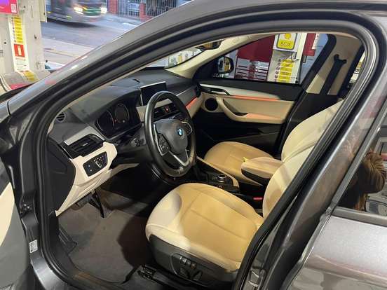 BMW-X1-2021