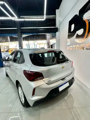 CHEVROLET-ONIX-2020