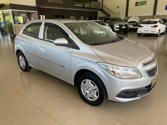 CHEVROLET ONIX 1.0 MPFI LT 8V FLEX 4P MANUAL