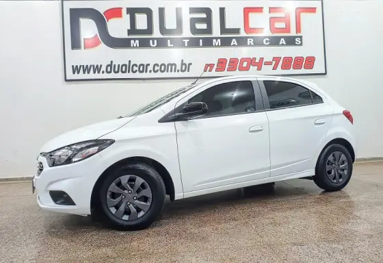 CHEVROLET ONIX 1.0 MPFI LT 8V FLEX 4P MANUAL CHEVROLET ONIX 1.0 MPFI LT 8V FLEX 4P MANUAL