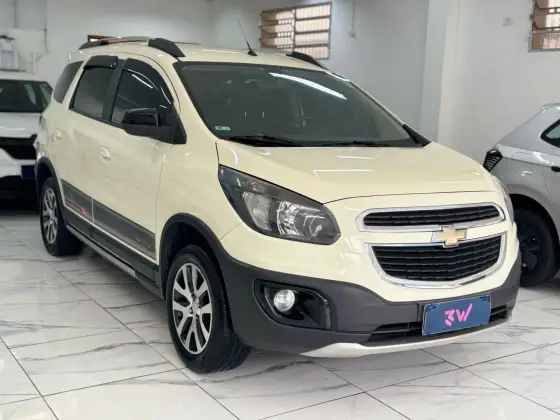CHEVROLET SPIN 1.8 ACTIV 8V FLEX 4P AUTOMÁTICO CHEVROLET SPIN 1.8 ACTIV 8V FLEX 4P AUTOMÁTICO