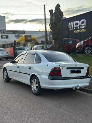 CHEVROLET-VECTRA-1996