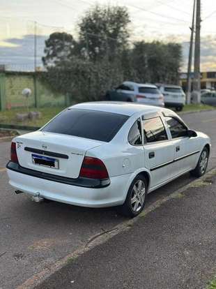 CHEVROLET-VECTRA-1996