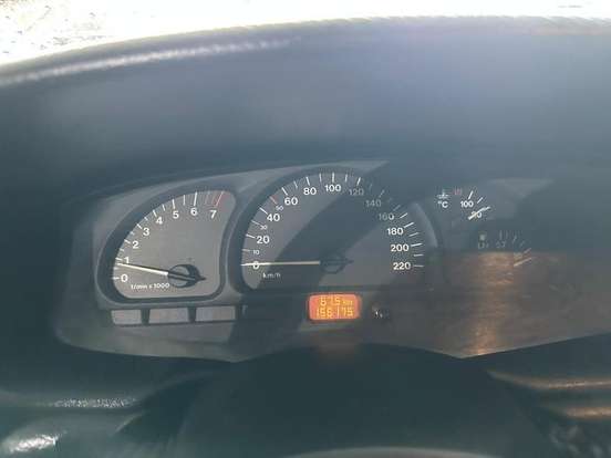CHEVROLET-VECTRA-2.0 MPFI CD 8V GASOLINA 4P MANUAL CHEVROLET-VECTRA-1996