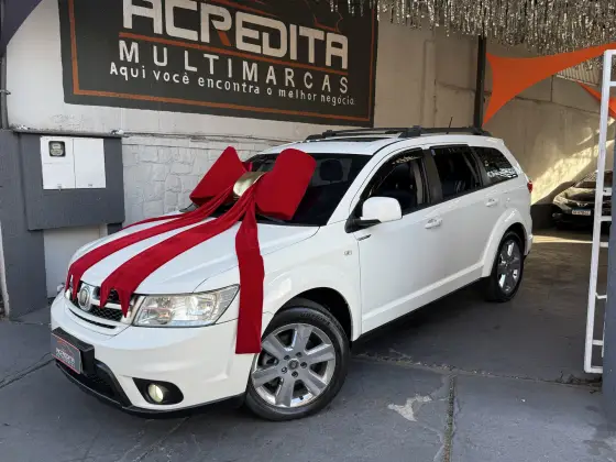 FIAT FREEMONT 2.4 PRECISION 16V GASOLINA 4P AUTOMÁTICO