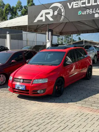 FIAT STILO 1.8 MPI SPORTING 8V FLEX 4P AUTOMATIZADO FIAT STILO 1.8 MPI SPORTING 8V FLEX 4P AUTOMATIZADO