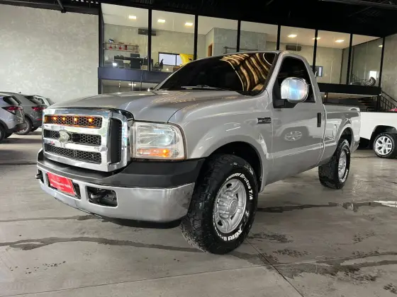 FORD F-250 3.9 XLT 4X2 CS DIESEL 2P MANUAL