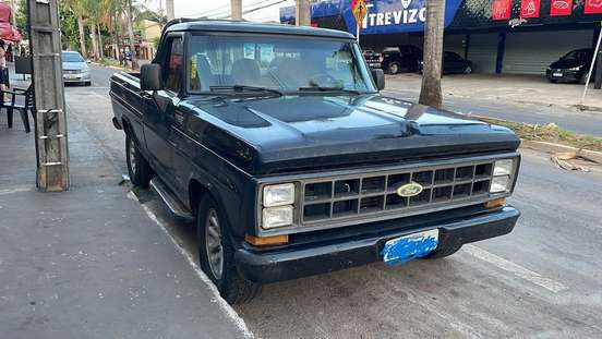 FORD-F-1000-1983