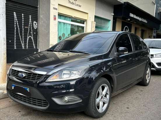 FORD-FOCUS-2.0 GLX 16V FLEX 4P AUTOMÁTICO FORD-FOCUS-2010