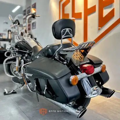 HARLEY-DAVIDSON-ROAD KING CLASSIC-2012