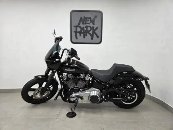 HARLEY-DAVIDSON STREET BOB HARLEY-DAVIDSON STREET BOB