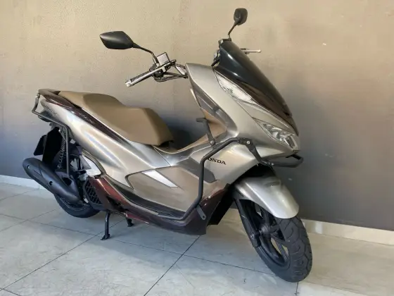 HONDA PCX DLX HONDA PCX DLX