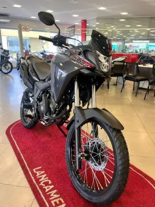 HONDA XRE 300 SAHARA HONDA XRE 300 SAHARA