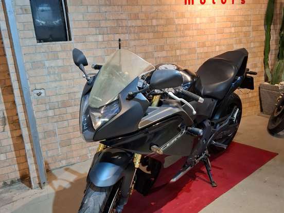 HONDA-CBR 600F HONDA-CBR 600F-2012
