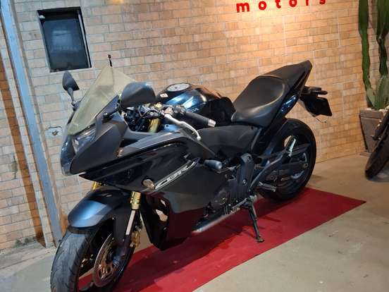HONDA-CBR 600F HONDA-CBR 600F-2012