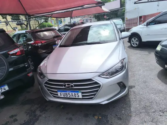 HYUNDAI ELANTRA 2.0 16V FLEX 4P AUTOMÁTICO HYUNDAI ELANTRA 2.0 16V FLEX 4P AUTOMÁTICO