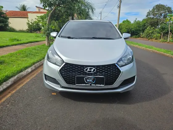 HYUNDAI HB20 1.0 COMFORT 12V FLEX 4P MANUAL HYUNDAI HB20 1.0 COMFORT 12V FLEX 4P MANUAL