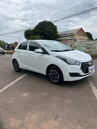 HYUNDAI HB20 1.0 COMFORT PLUS 12V FLEX 4P MANUAL HYUNDAI HB20 1.0 COMFORT PLUS 12V FLEX 4P MANUAL