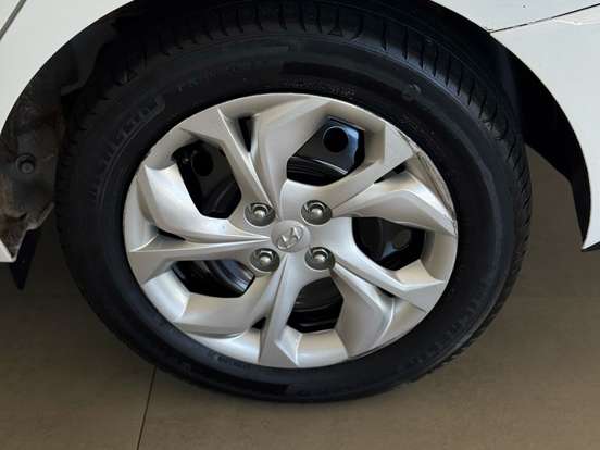 HYUNDAI-HB20S-1.0 12V FLEX COMFORT PLUS MANUAL HYUNDAI-HB20S-2024