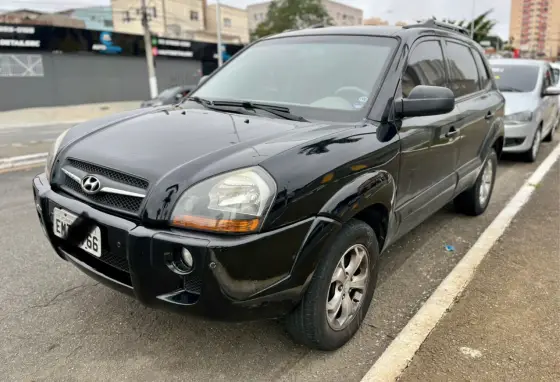 HYUNDAI TUCSON 2.0 MPFI GL 16V 142CV 2WD GASOLINA 4P AUTOMÁTICO HYUNDAI TUCSON 2.0 MPFI GL 16V 142CV 2WD GASOLINA 4P AUTOMÁTICO