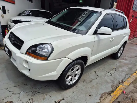 HYUNDAI TUCSON 2.0 MPFI GLS 16V 143CV 2WD FLEX 4P AUTOMÁTICO