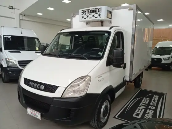 IVECO DAILY 2.3 HPI DIESEL 35S14 CHASSI MANUAL IVECO DAILY 2.3 HPI DIESEL 35S14 CHASSI MANUAL