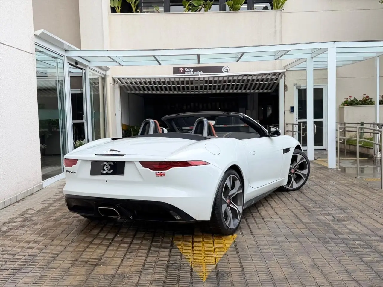 Jaguar F-TYPE - Foto 4