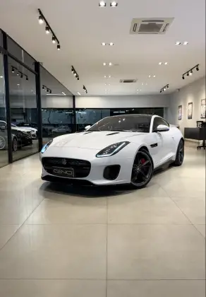 JAGUAR F-TYPE 2.0 P300 GASOLINA R-DYNAMIC COUPÉ AUTOMÁTICO
