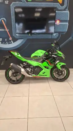 KAWASAKI NINJA 400 KRT EDITION 