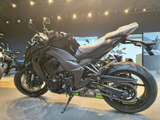 KAWASAKI Z1100 KAWASAKI Z1100