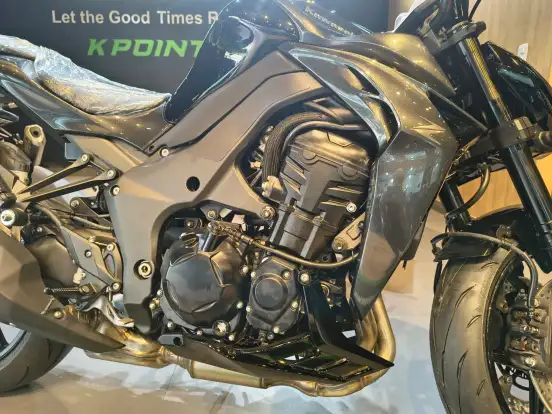 KAWASAKI-Z1100 KAWASAKI-Z1100-2026