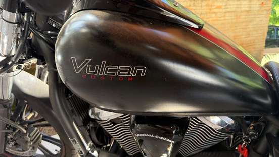 KAWASAKI-VULCAN 900 CUSTOM-2011