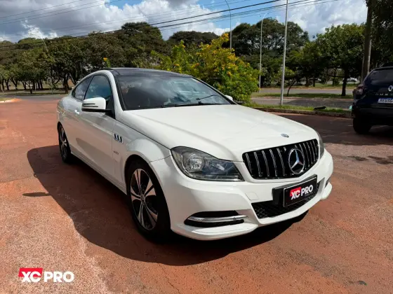 MERCEDES-BENZ C 180 1.8 CGI COUPÉ TURBO 16V GASOLINA 2P AUTOMÁTICO