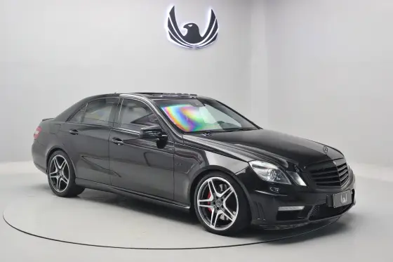 MERCEDES-BENZ E 63 AMG 6.2 SEDAN V8 32V GASOLINA 4P AUTOMÁTICO