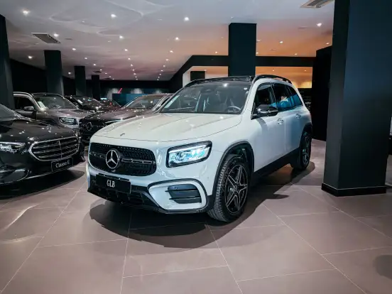 MERCEDES-BENZ-GLB 220-2026