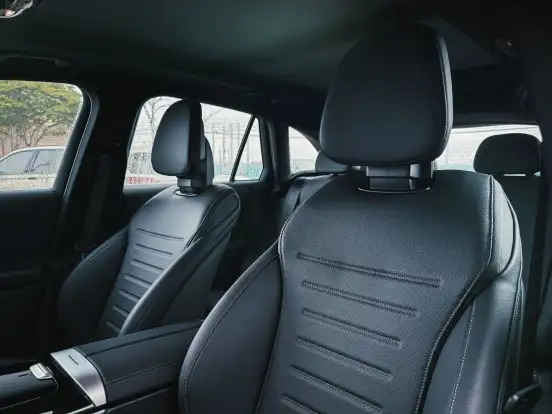 MERCEDES-BENZ-GLC 300-2026